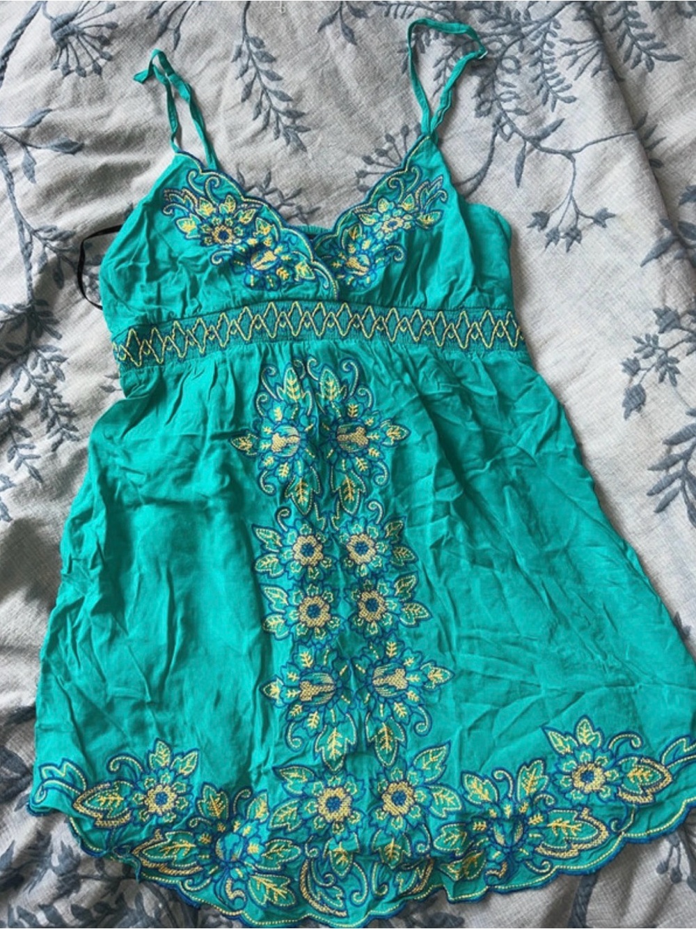 Y2K 2010/Women’s Teal Embroidered Camisole Tank Top